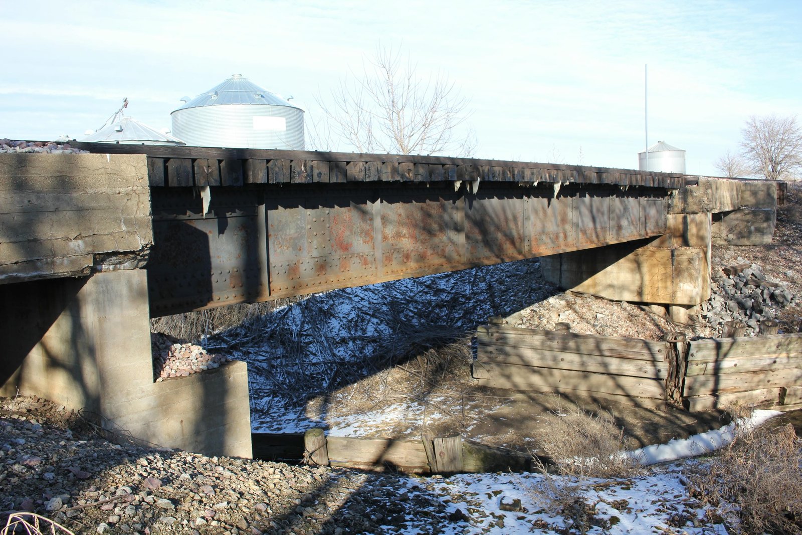 Main span